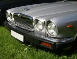 JAGUAR XJ 4.2 silver