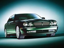 JAGUAR XJ green