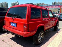 JEEP CHEROKEE red