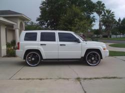 JEEP PATRIOT white