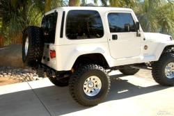 JEEP WRANGLER white