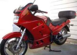 KAWASAKI CONCOURS red