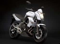 KAWASAKI ER 6 white