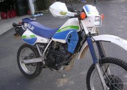 KAWASAKI KLR 250 white