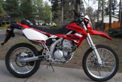 KAWASAKI KLX red