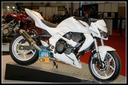 KAWASAKI Z750 white