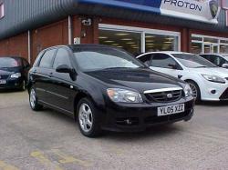 KIA CERATO 1.6 black