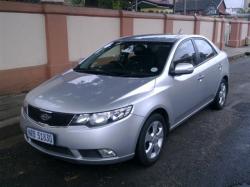 KIA CERATO 1.6 silver