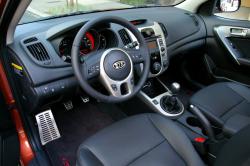 KIA FORTE interior