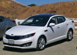 KIA OPTIMA 2.4 white