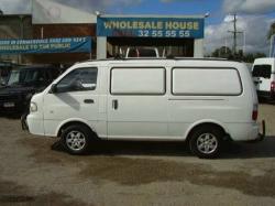 KIA PREGIO VAN white