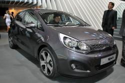 KIA RIO silver