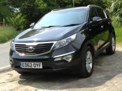 KIA SPORTAGE 2.0 black