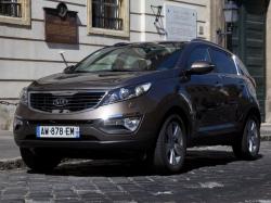 KIA SPORTAGE black