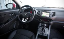 KIA SPORTAGE interior