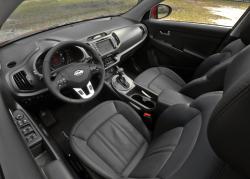 KIA SPORTAGE interior