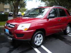 KIA SPORTAGE red