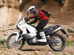 KTM 990 ADVENTURE white