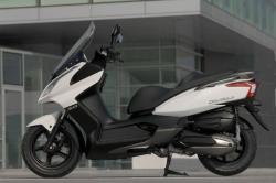 KYMCO DOWNTOWN interior