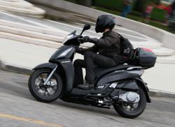 KYMCO PEOPLE 200I black