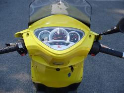 KYMCO PEOPLE interior