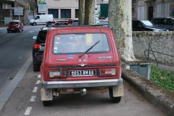 LADA NIVA red