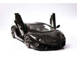 LAMBORGHINI AVENTADOR LP 700-4 black