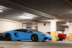 LAMBORGHINI AVENTADOR blue