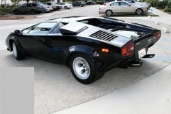 LAMBORGHINI COUNTACH 5000 black