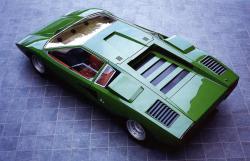 LAMBORGHINI COUNTACH green