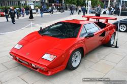 LAMBORGHINI COUNTACH red