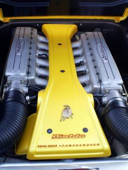 LAMBORGHINI DIABLO engine