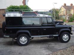 LAND ROVER 109 black