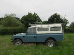 LAND ROVER 109 blue