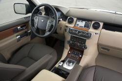 LAND ROVER DISCOVERY interior