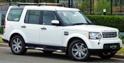 LAND ROVER DISCOVERY white