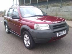 LAND ROVER FREELANDER 1.8 red