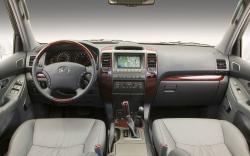 LEXUS 470 GX interior