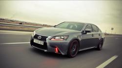 LEXUS GS red