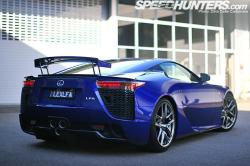 LEXUS LFA blue