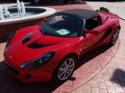 LOTUS ELISE red