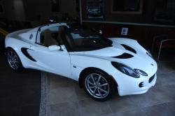 LOTUS ELISE white