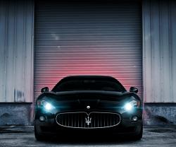 MASERATI GRANTURISMO black