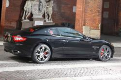 MASERATI GRANTURISMO black