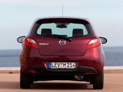 MAZDA 2 red