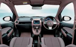 MAZDA DEMIO interior