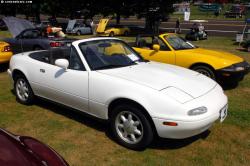 MAZDA MIATA white