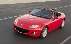 MAZDA MX-5 red