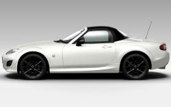 MAZDA MX-5 white