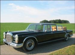 MERCEDES-BENZ 600 LANDAULET black